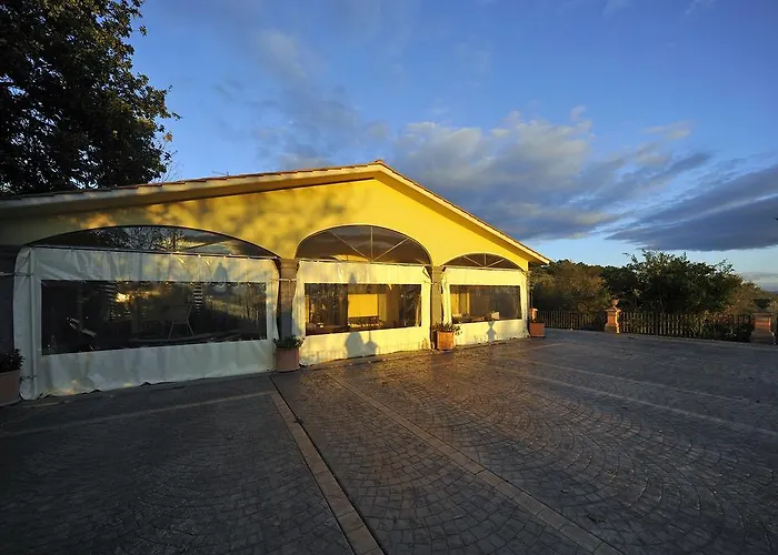 Torre Della Spinosa Guest house Giove