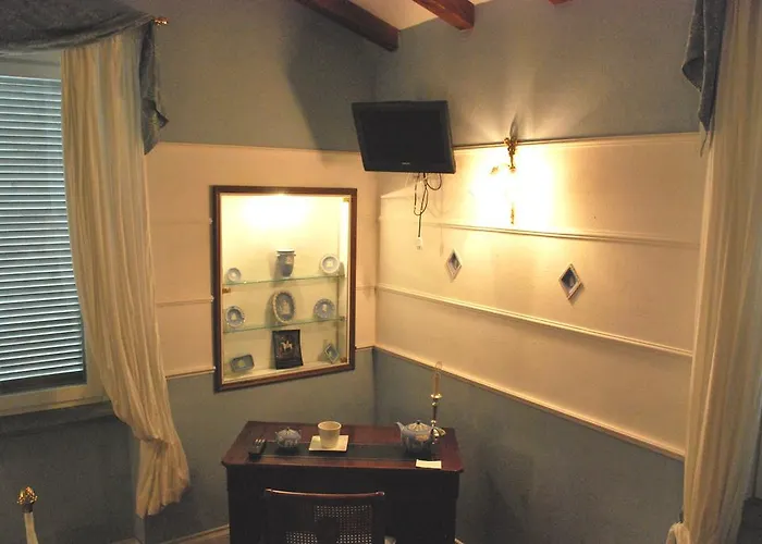 Torre Della Spinosa * Giove